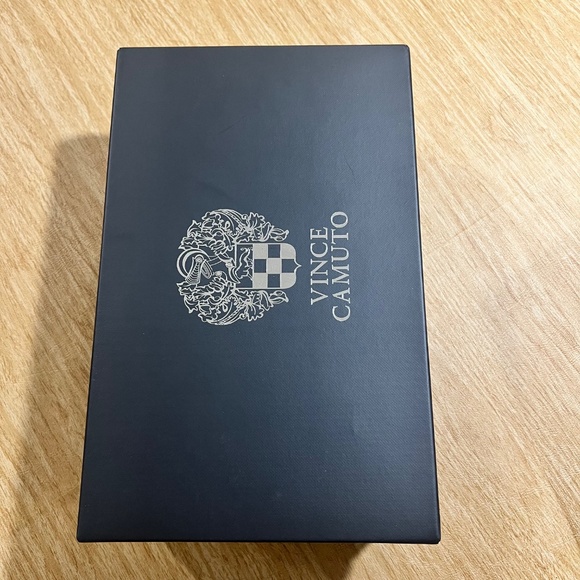 NWT Vince Camuto VC-Hamden Truffle Taupe Suede Slingback Pump 7.5 - Picture 11 of 12